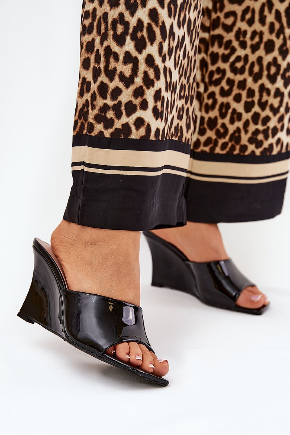 Flip-flops model 210786 Step in style